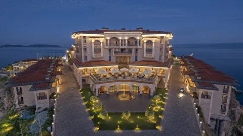 Birun Ada Hotel İstanbul Adalar Demokrasi ve Özgürlükler Adası