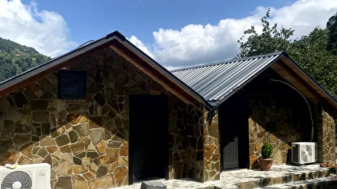 Mezra Doğal Dağ Evleri Rize Çamlıhemşin Merkez Mah