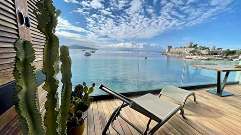 Surfer Caravan Gastro Pub and Suites Muğla Bodrum Çarşı