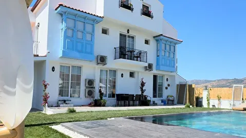 Villa Egella İzmir Dikili Cumhuriyet Mah.