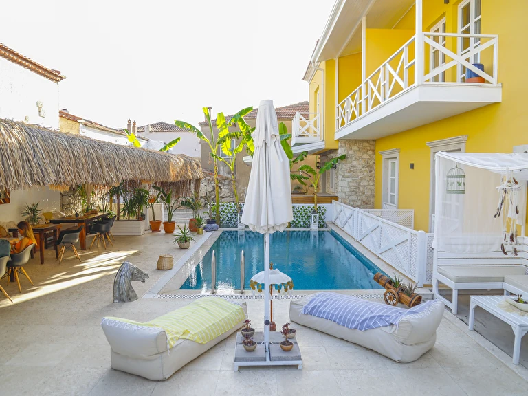 Adacan Alaçatı Otel İzmir Çeşme Alaçatı