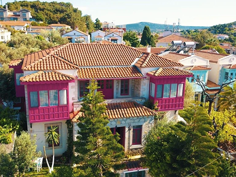 Aişem By Hire İzmir Çeşme Alaçatı