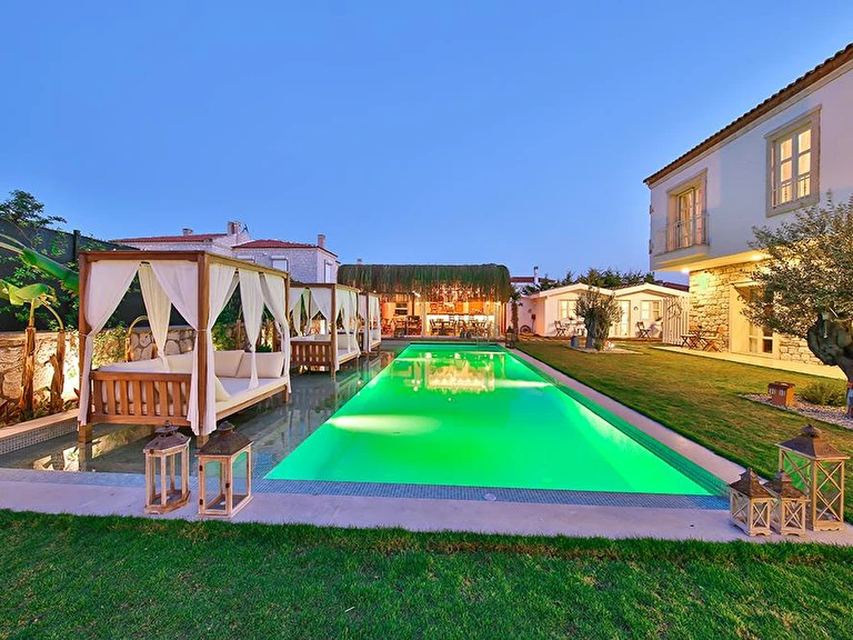 Alaçatı Köşe Konak İzmir Çeşme Alaçatı