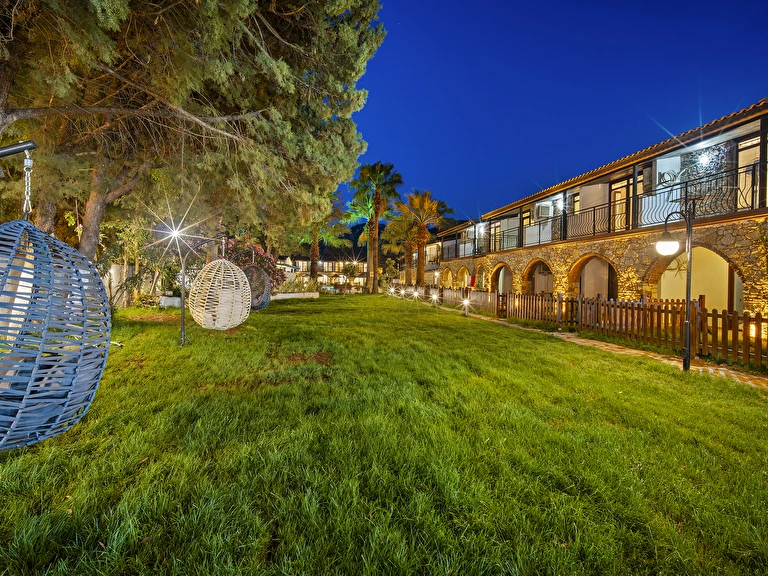 Alados Otel Muğla Marmaris Turgut Köyü