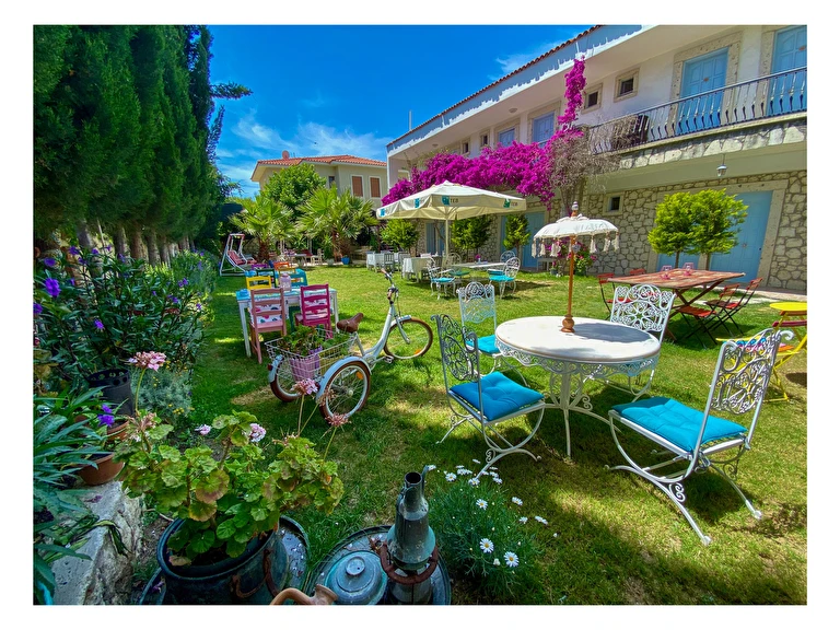 Alasonya Otel Alaçatı by Lamira İzmir Çeşme Alaçatı