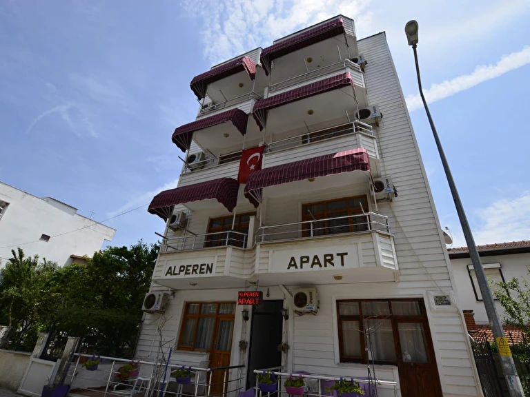 Alperen Apart Balıkesir Avşa Adası İskele Caddesi