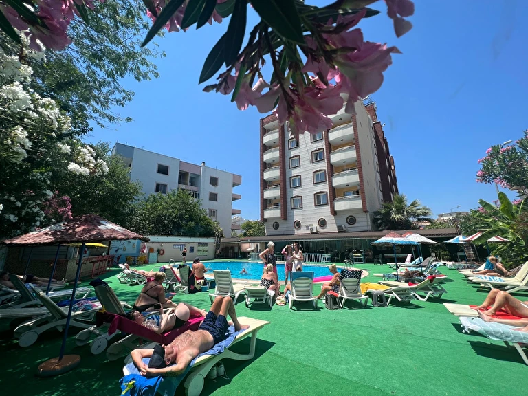 Altınay Otel Aydın Kuşadası