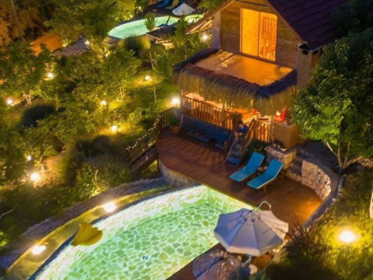 Ambar Evleri Antalya Kalkan