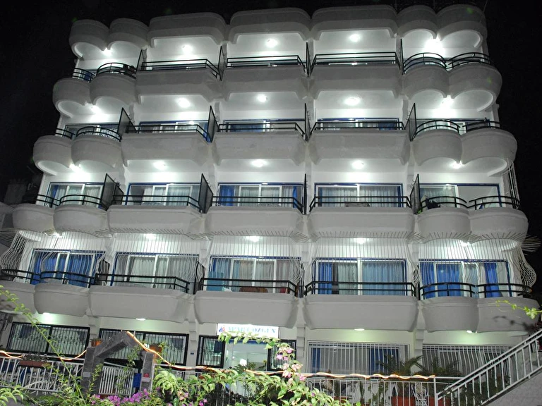 Apart Özgün Otel Aydın Kuşadası Kadınlar Denizi