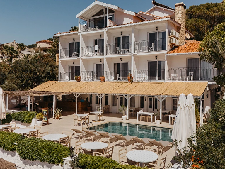 Arpia Hotel Kaş (+16) Antalya Kaş Çukurbağ Yarımadası