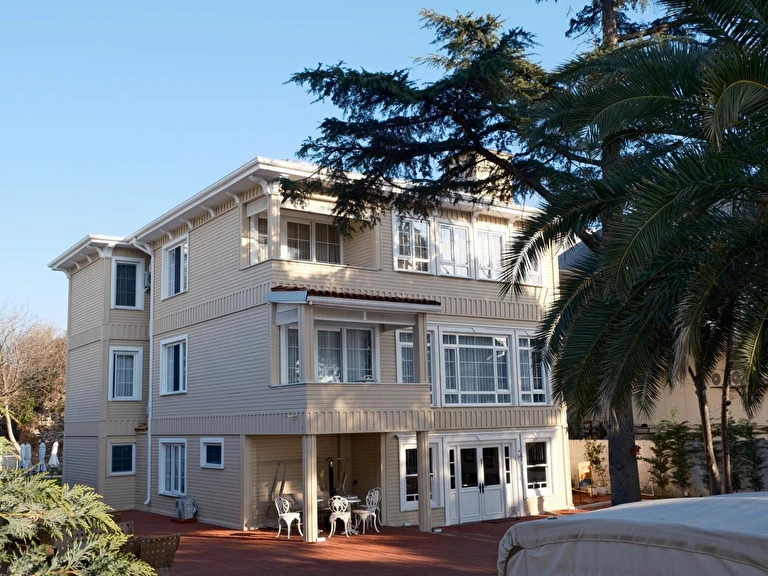 Aşiyan Yalısı Aşiyan Yalısı Bursa İznik Mustafa Kemal Paşa Mahallesi