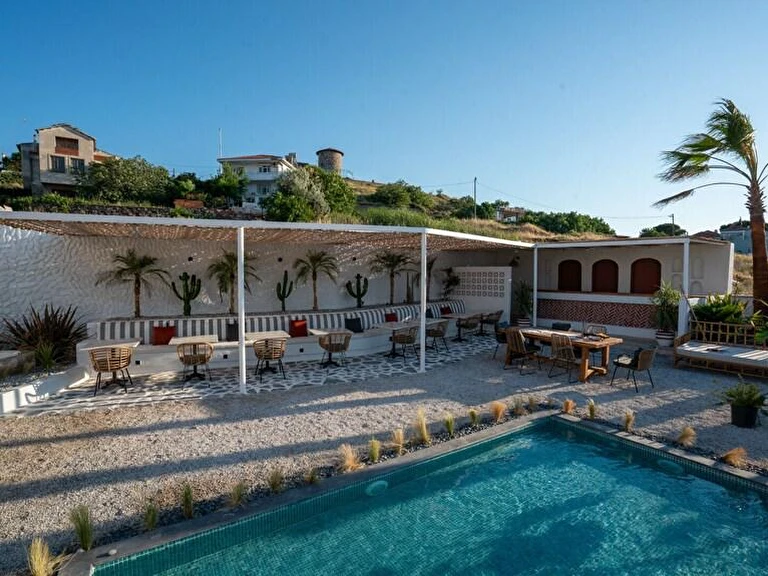 Athena Oia Balıkesir Ayvalık Cunda Adası