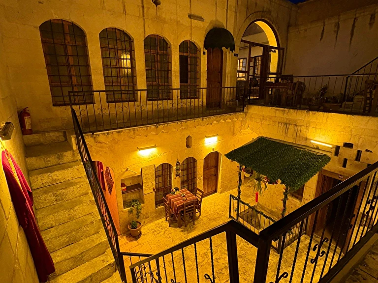 Ayataç Otel Şanlıurfa Eyyübiye Kadıoğlu Mahallesi