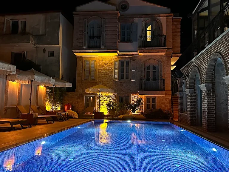 Aylinda (+12) Balıkesir Ayvalık Cunda Adası