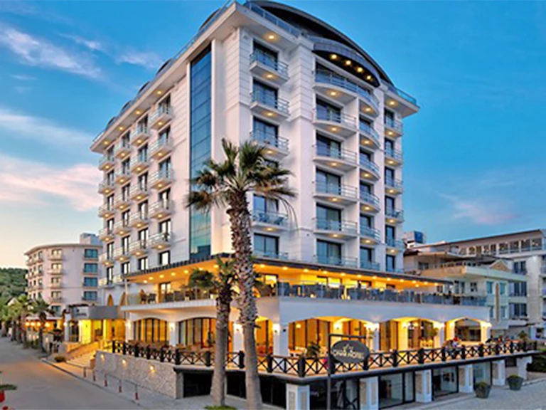 Ayvalık Çınar Hotel Balıkesir Ayvalık Sarımsaklı