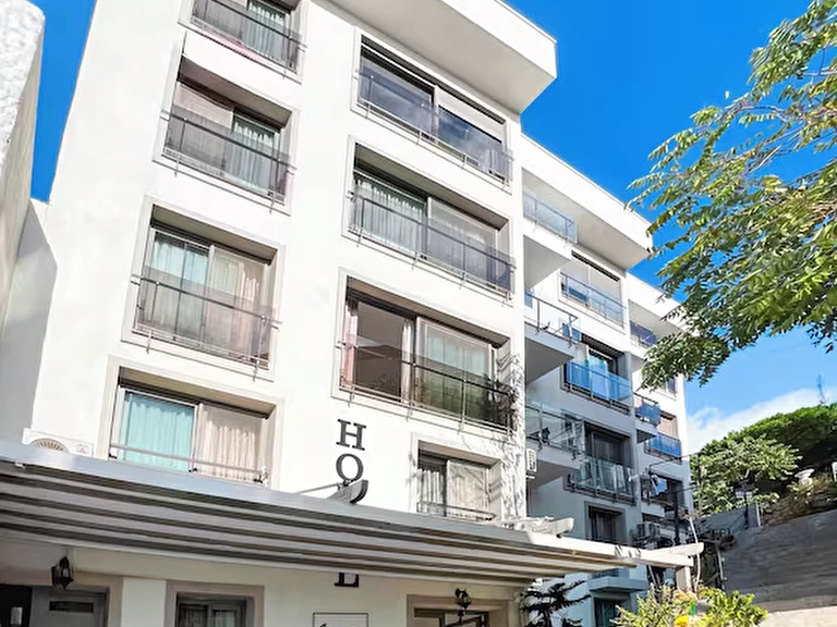 Azize Palas Apart İzmir Çeşme 16 Eylül