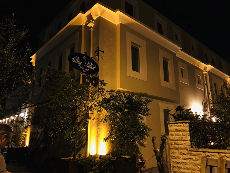 Bay Nihat Lale Otel Balıkesir Ayvalık Cunda Adası