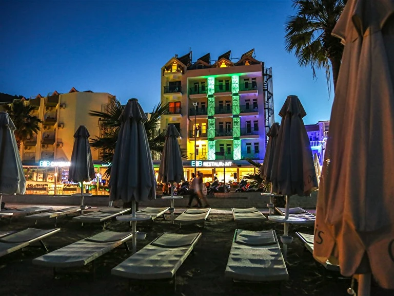 B&B Yüzbaşı Beach Otel Muğla Marmaris Siteler