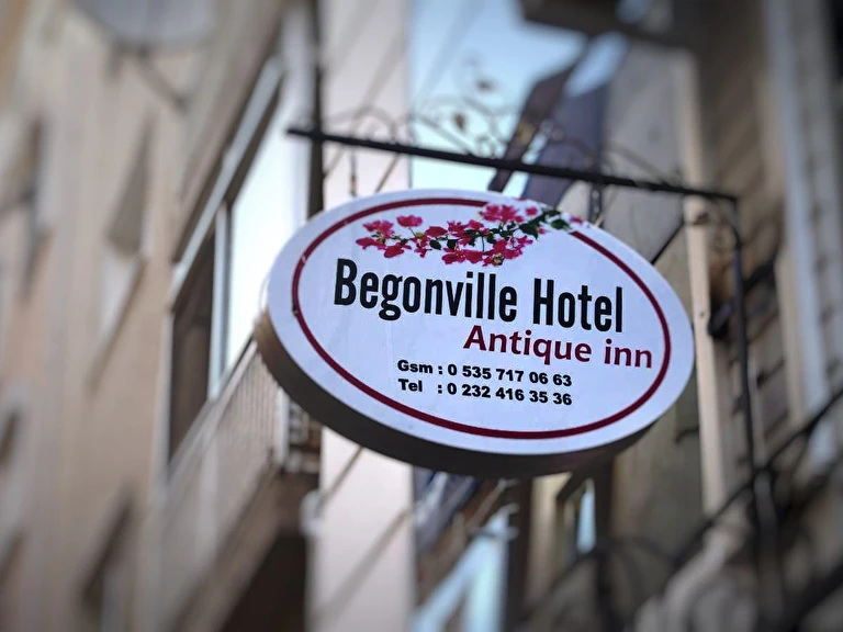 Begonvil Pansiyon İzmir Karşıyaka Bahariye Mahallesi