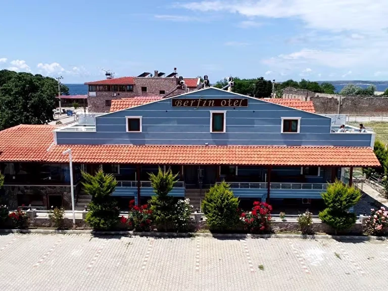 Berfin Otel Çanakkale Ezine Geyikli