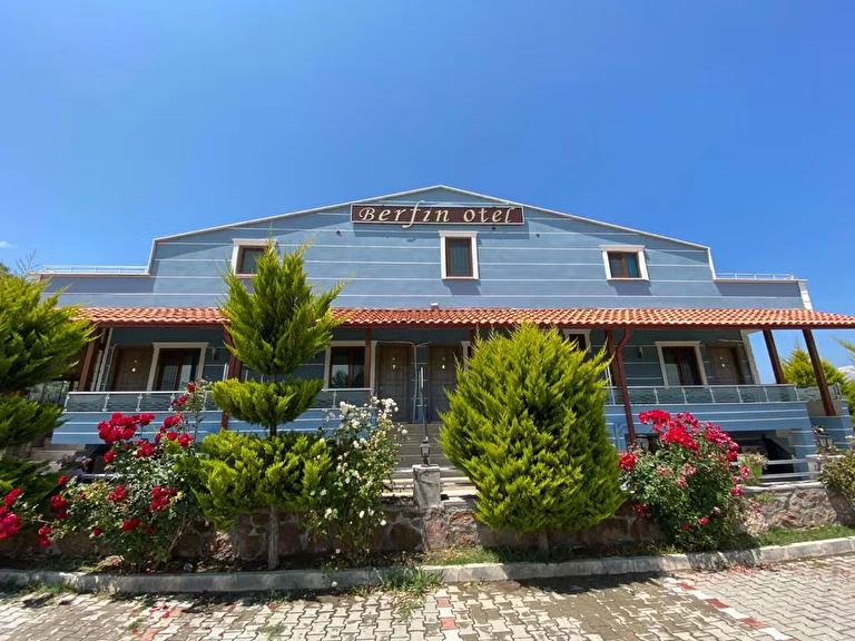 Berfin Otel Çanakkale Ezine Geyikli