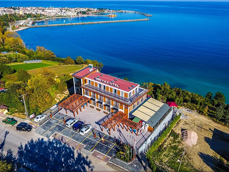 Beyaz Otel Gerze Sinop Gerze Çarşı