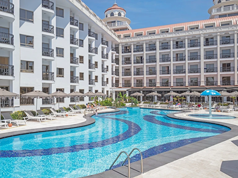 Blue Marlin Deluxe Spa & Resort Antalya Alanya Konaklı