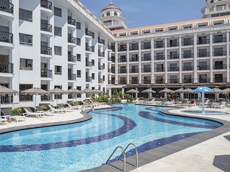 Blue Marlin Deluxe Spa & Resort Antalya Alanya Konaklı