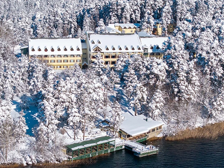 Büyük Abant Oteli Bolu Abant Abant Göl Kenarı