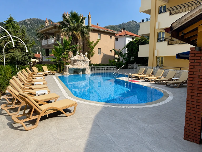 Çelik Apart Otel Muğla Marmaris Marmaris İçmeler