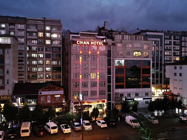 Cihan Hotel Artvin Hopa Merkez Kuledibi