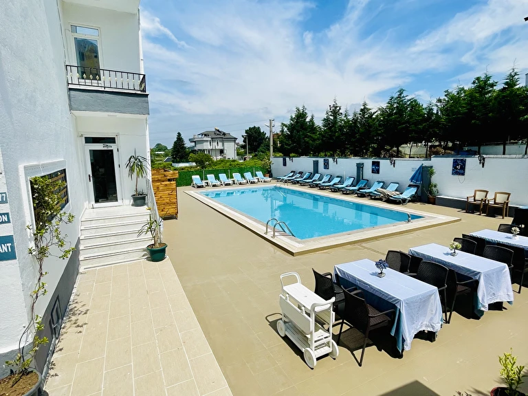 Çınarcık Butik Otel Yalova Çınarcık Hasanbaba Mahallesi