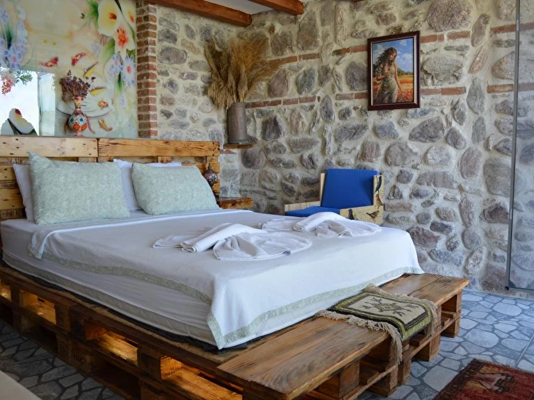 Çökertme Butik Otel Muğla Milas Çökertme Mah.
