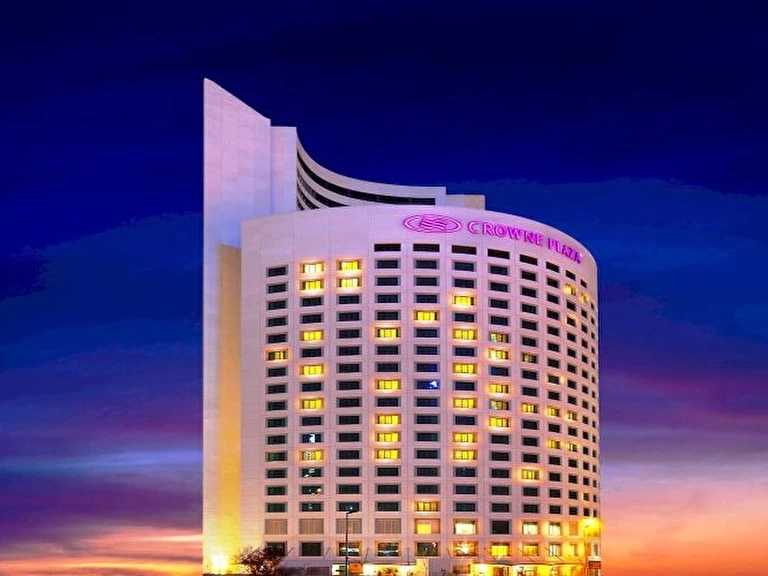 Crowne Plaza İstanbul Oryapark İstanbul Ümraniye İnkilap Mahallesi