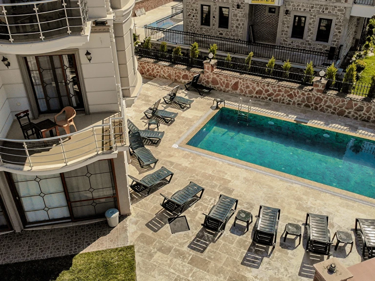 Cunda Demir Hotel Balıkesir Ayvalık Cunda Adası