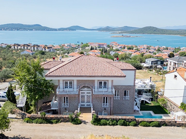 Cunda Piano Otel (+13 Adults) Balıkesir Ayvalık Cunda Adası