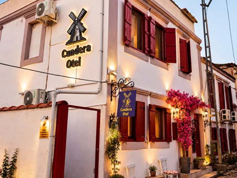 Cundera Hotel Balıkesir Ayvalık Cunda Adası