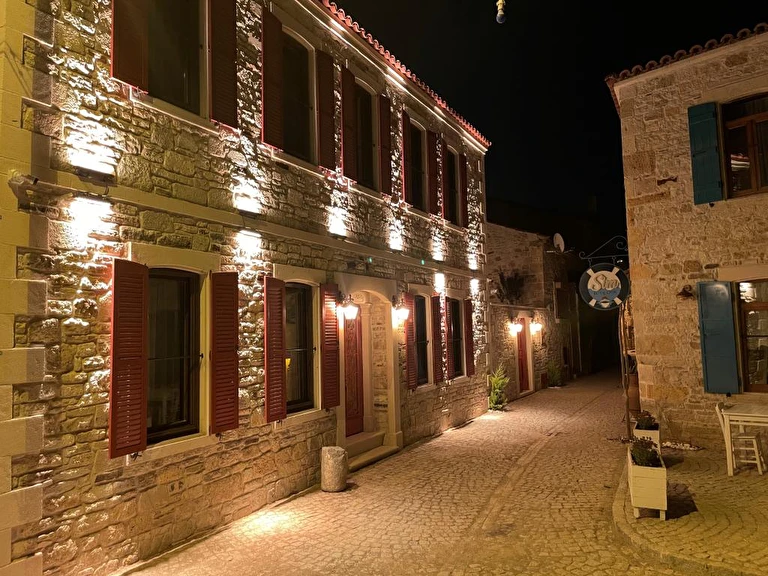 Dionysos 1789 Boutique Hotel İzmir Foça Yeni Foça