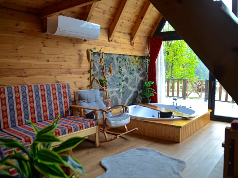 Doğallife Suit Bungalov Rize Çamlıhemşin Derecik Köyü