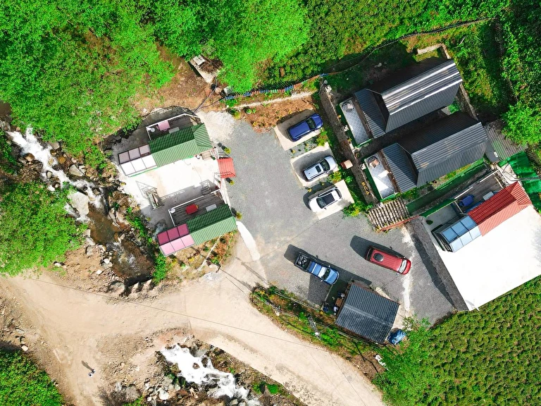 Eça Bungalow Rize Çamlıhemşin Çayırdüzü Mevkii