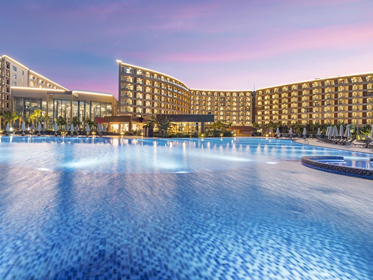 Elexus Hotel Resort Casino Girne