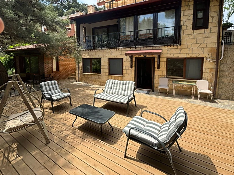 Erguvanlı Ev Çanakkale Ayvacık Yeşilyurt Köyü