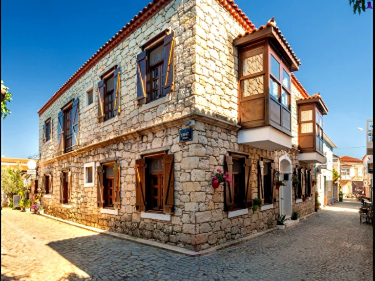 Flores Hotel Alaçatı İzmir Çeşme Alaçatı