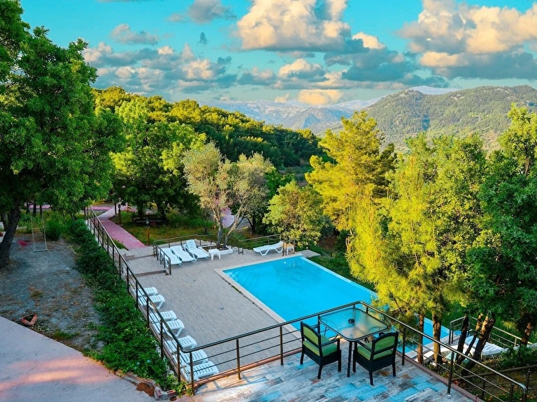 Gödence Hotel Restoran Bungalov İzmir Seferihisar