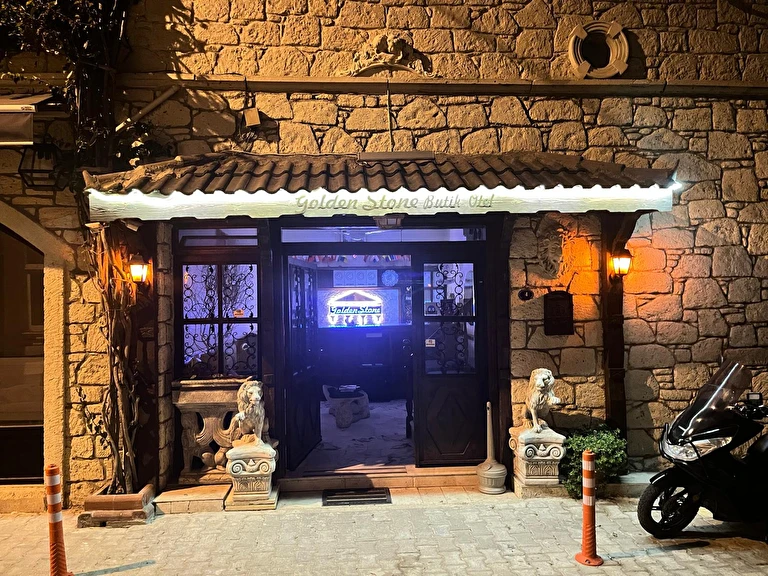 Golden Stone Butik Otel İzmir Çeşme Çiftlikköy