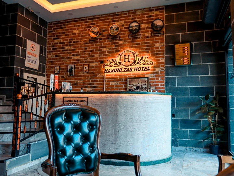 Hasuni Taş Hotel Diyarbakır Sur İnönü Blv.