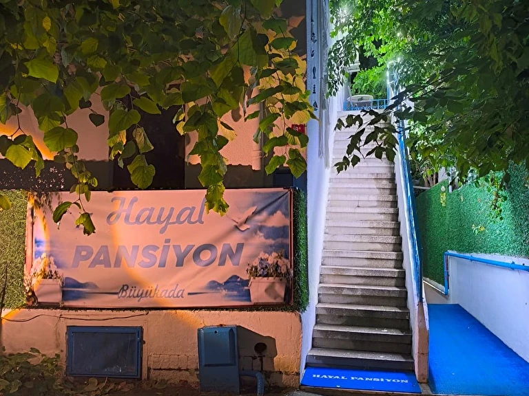 Hayal Pansiyon İstanbul Adalar Büyükada