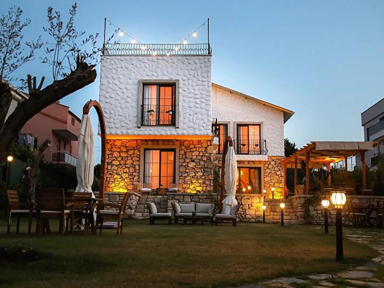 Huzurla Otel İzmir Urla İskele