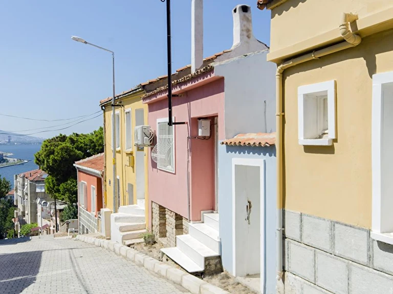 Iconic Stone Houses İzmir Konak