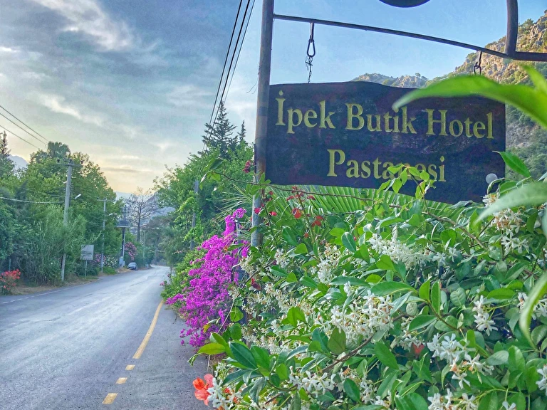 İpek Pansiyon Antalya Kemer Ulupınar Mahallesi